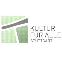 Logo mit einem grün gepunkteten Quadrat, einer grauen abstrakten Form und dem Text KULTUR FÜR ALLE STUTTGART in schwarzen Großbuchstaben rechts – perfekt für Klassik- und Konzertliebhaber in Stuttgart.